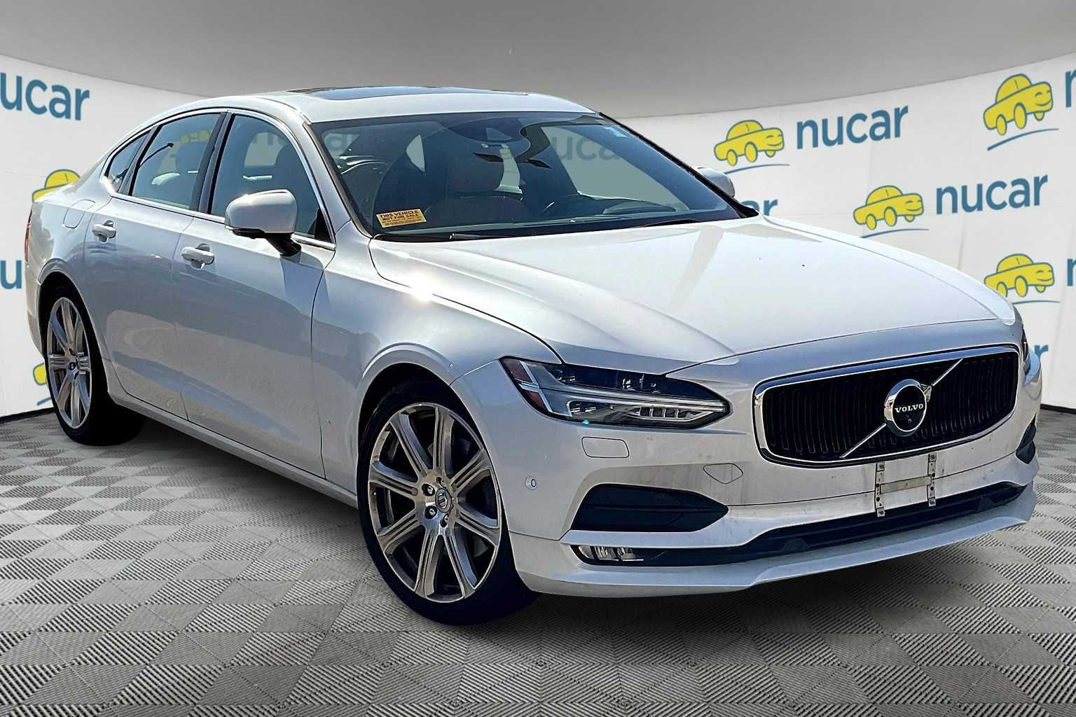 2017 Volvo S90 Momentum