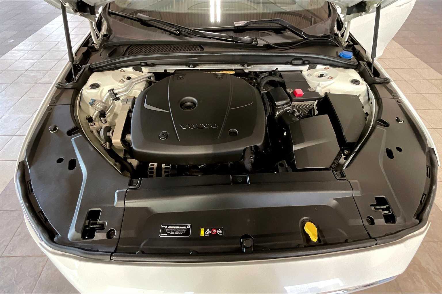 2017 Volvo S90 Momentum - Photo 29