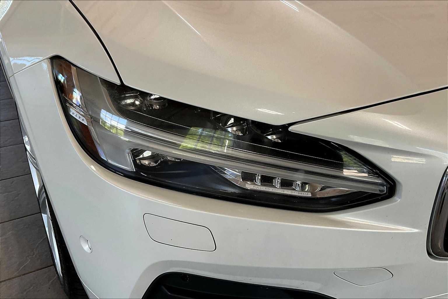 2017 Volvo S90 Momentum - Photo 31