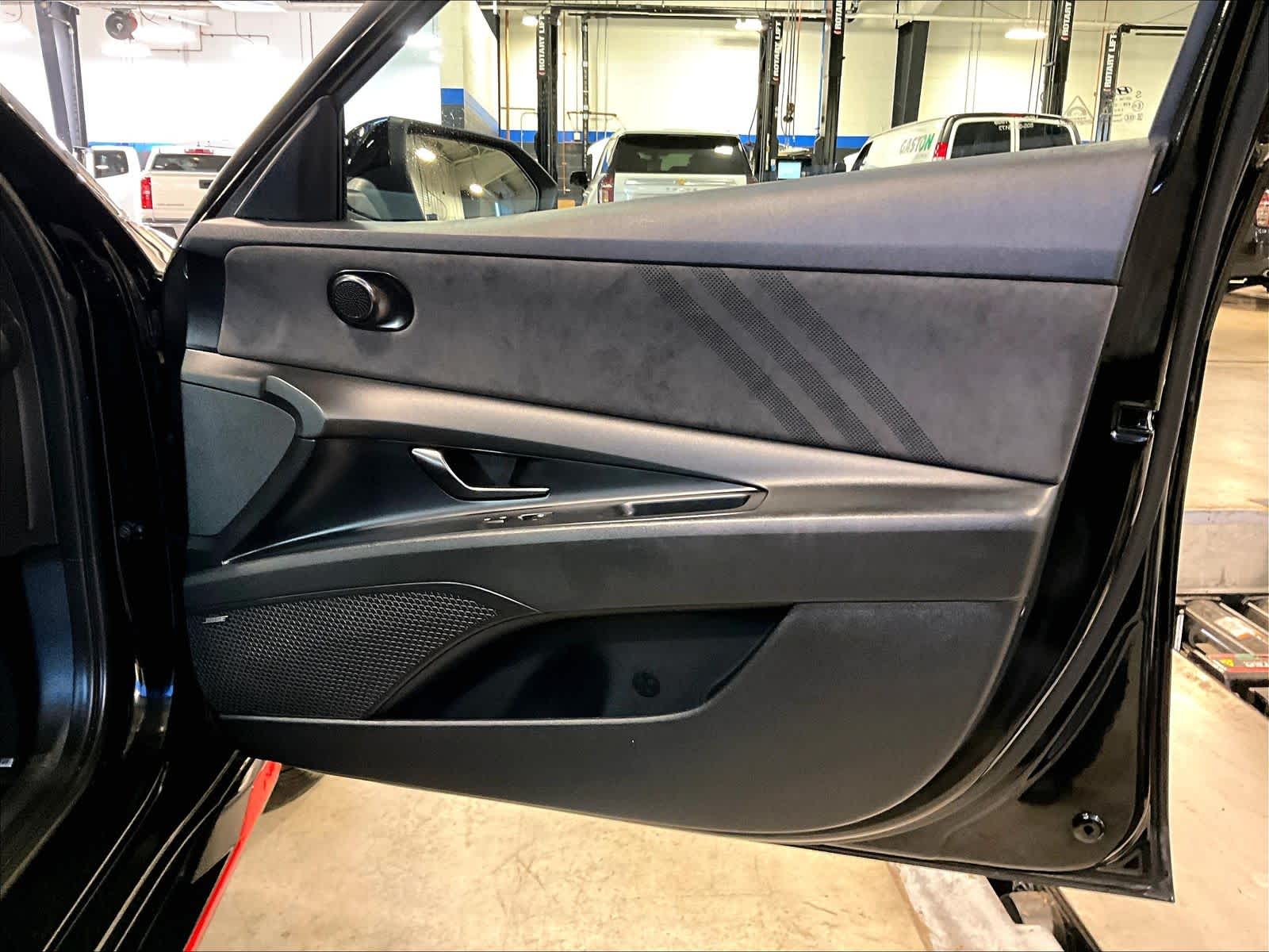 2023 Hyundai Elantra N  - Photo 12