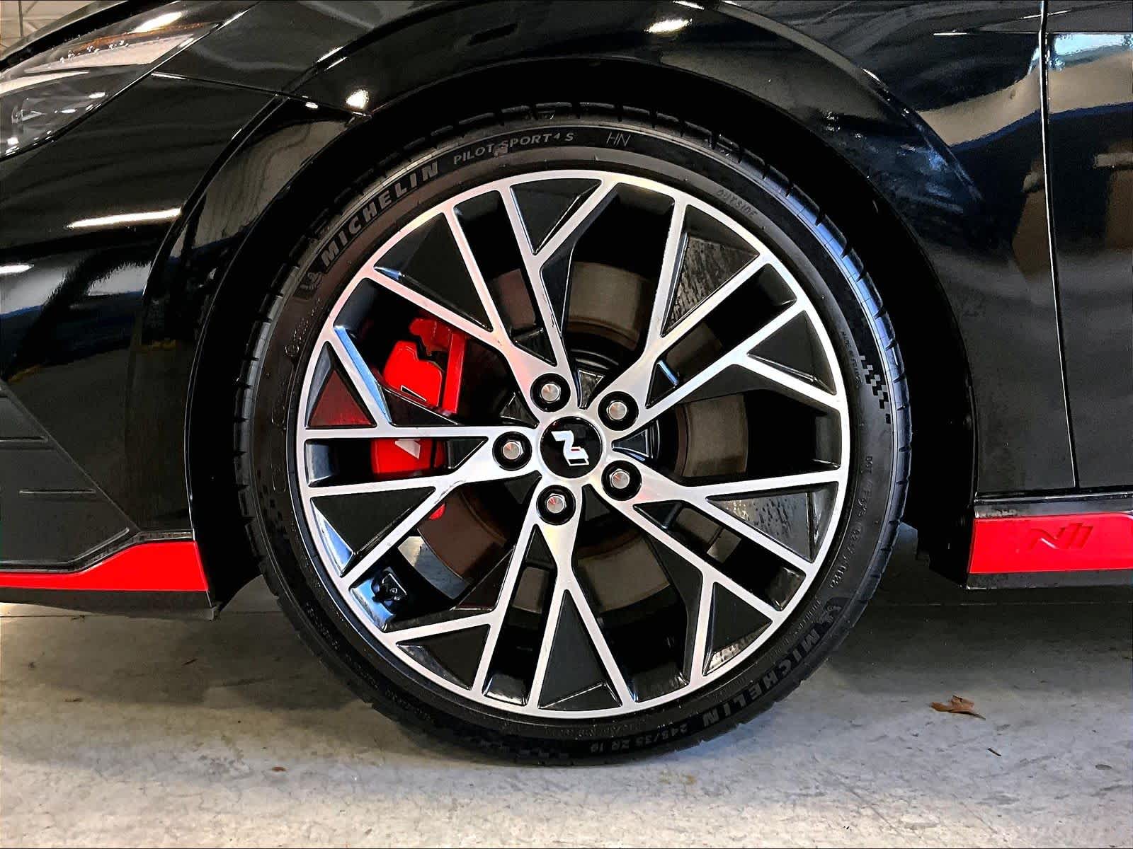 2023 Hyundai Elantra N  - Photo 7