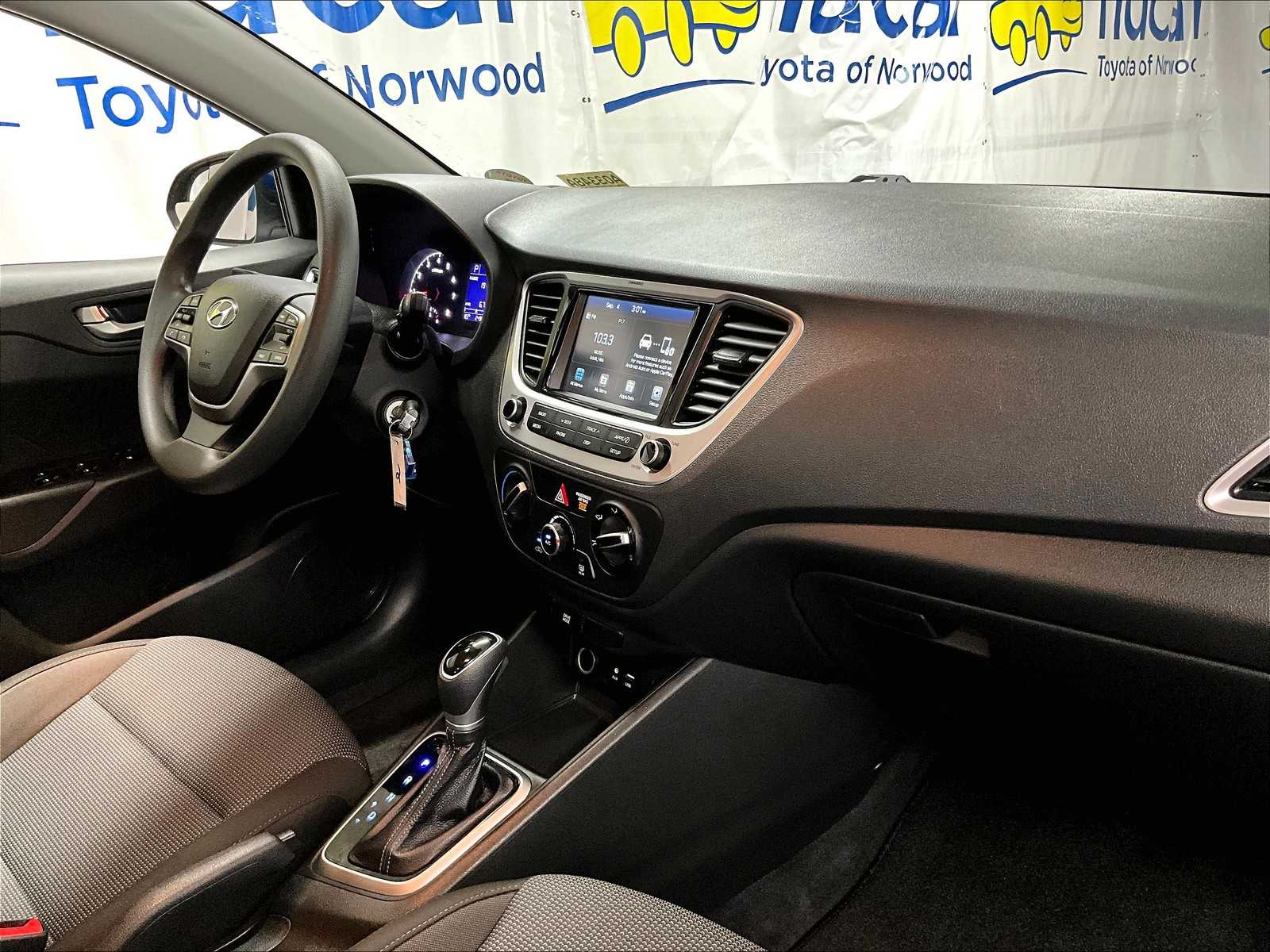 2022 Hyundai Accent SEL - Photo 14