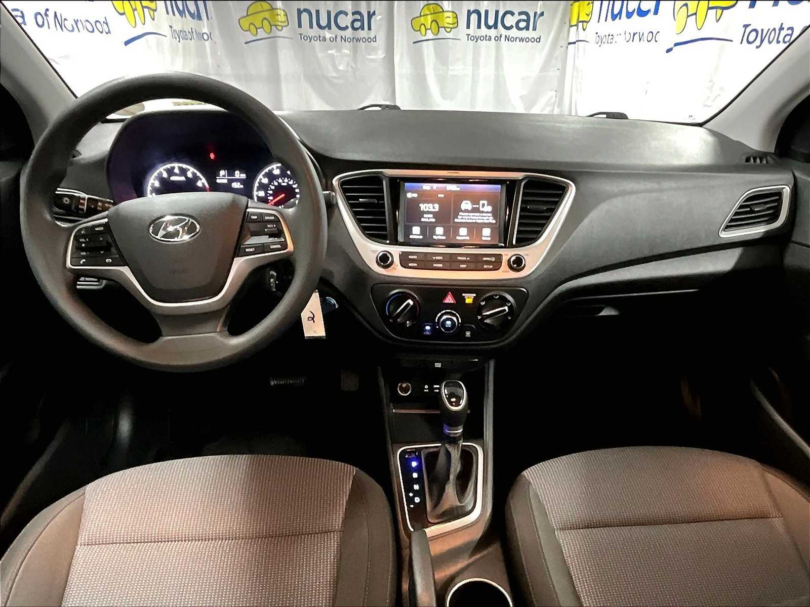 2022 Hyundai Accent SEL - Photo 21