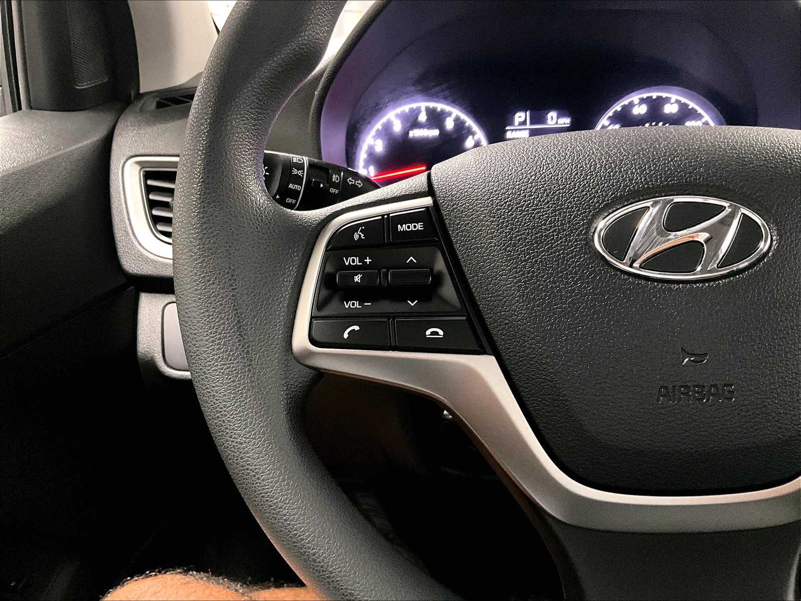 2022 Hyundai Accent SEL - Photo 22
