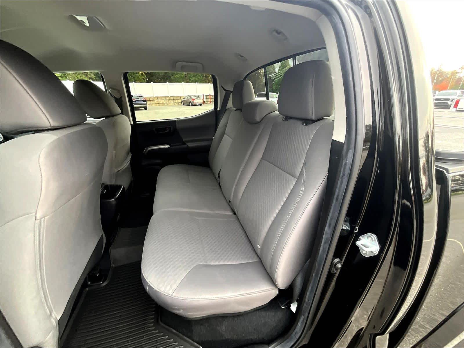 2023 Toyota Tacoma SR5 - Photo 15