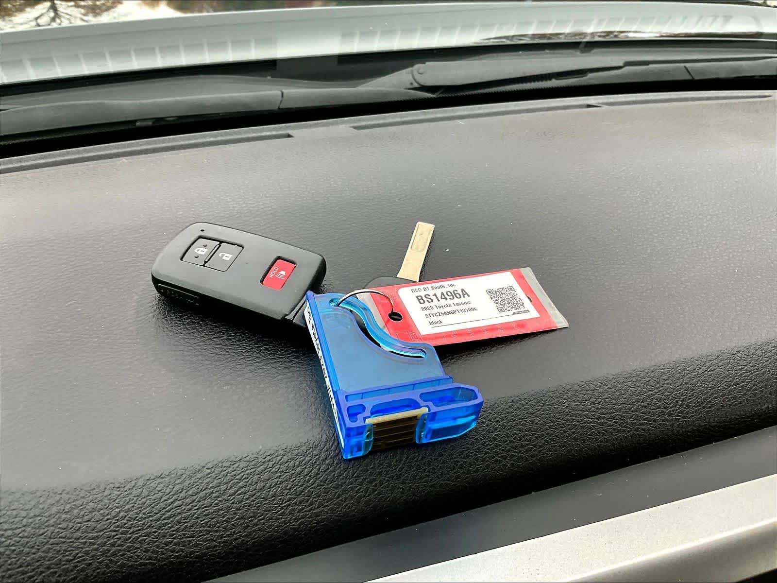 2023 Toyota Tacoma SR5 - Photo 30