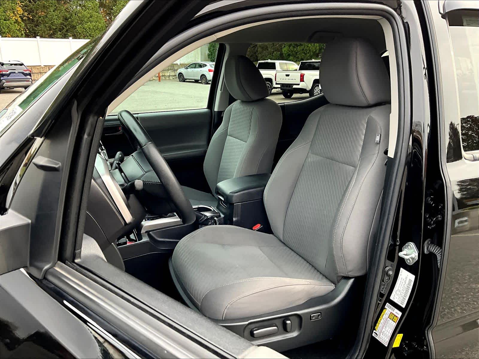 2023 Toyota Tacoma SR5 - Photo 10