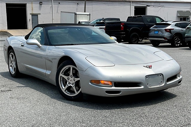 2004 Chevrolet Corvette Base