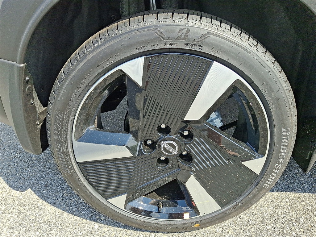 2025 Nissan Kicks SR - Photo 5