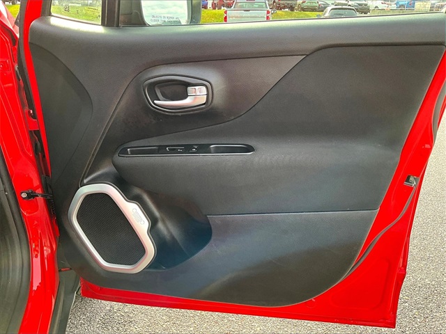 2021 Jeep Renegade Sport - Photo 12