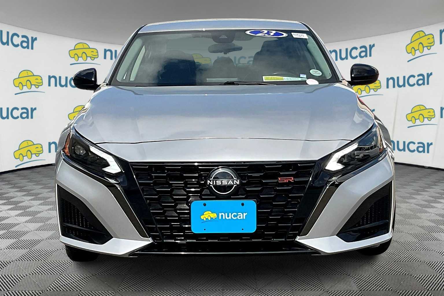 2023 Nissan Altima 2.5 SR - Photo 2
