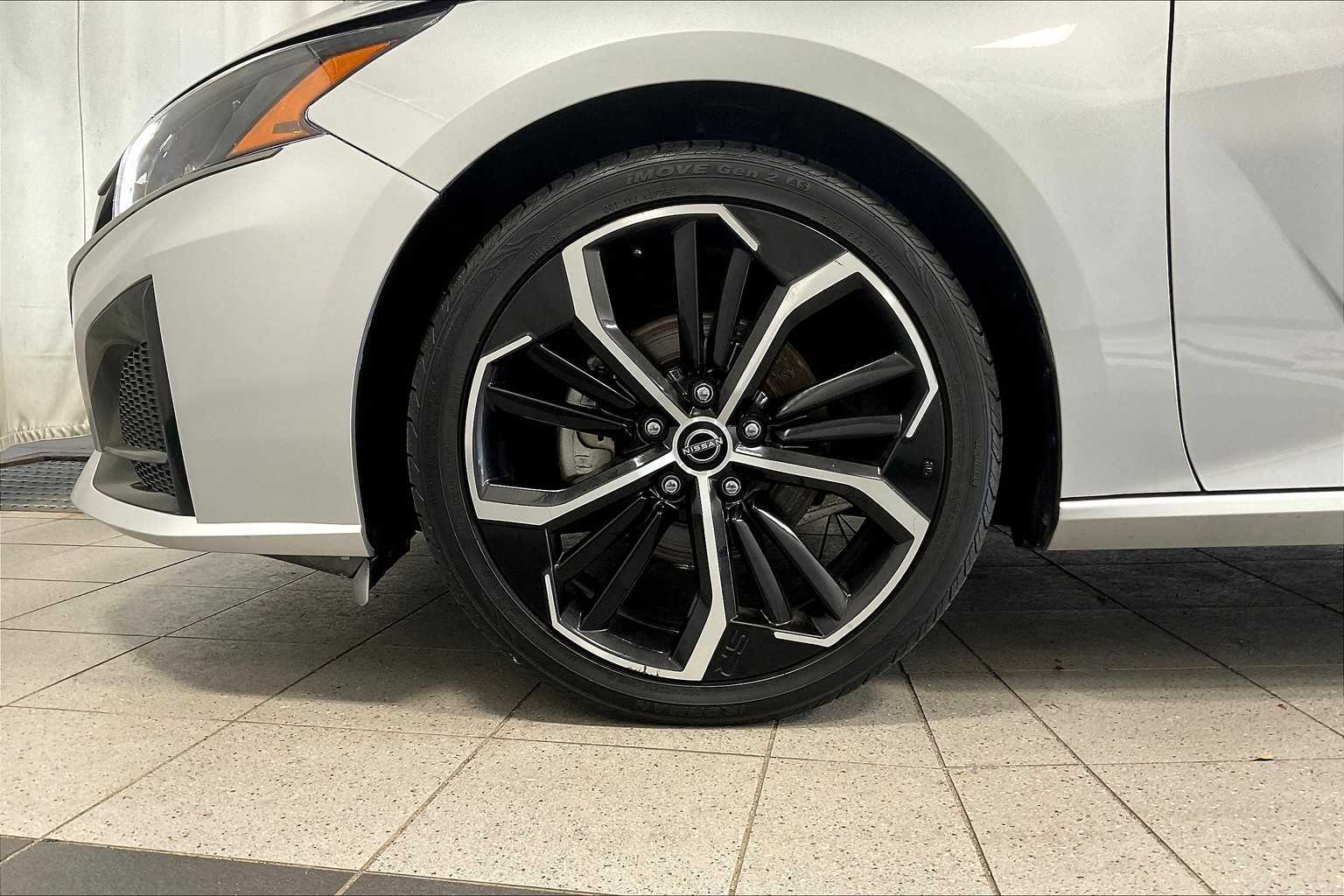 2023 Nissan Altima 2.5 SR - Photo 7