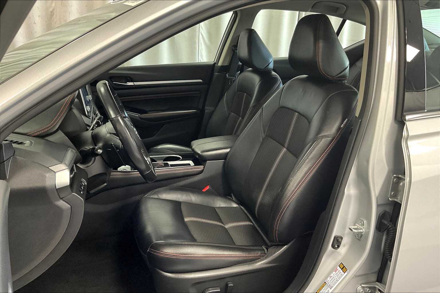 2023 Nissan Altima 2.5 SR - Photo 10