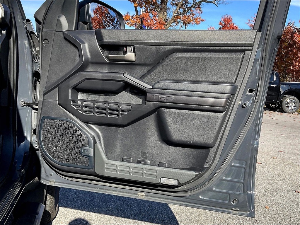 2024 Toyota Tacoma TRD Off-Road - Photo 11