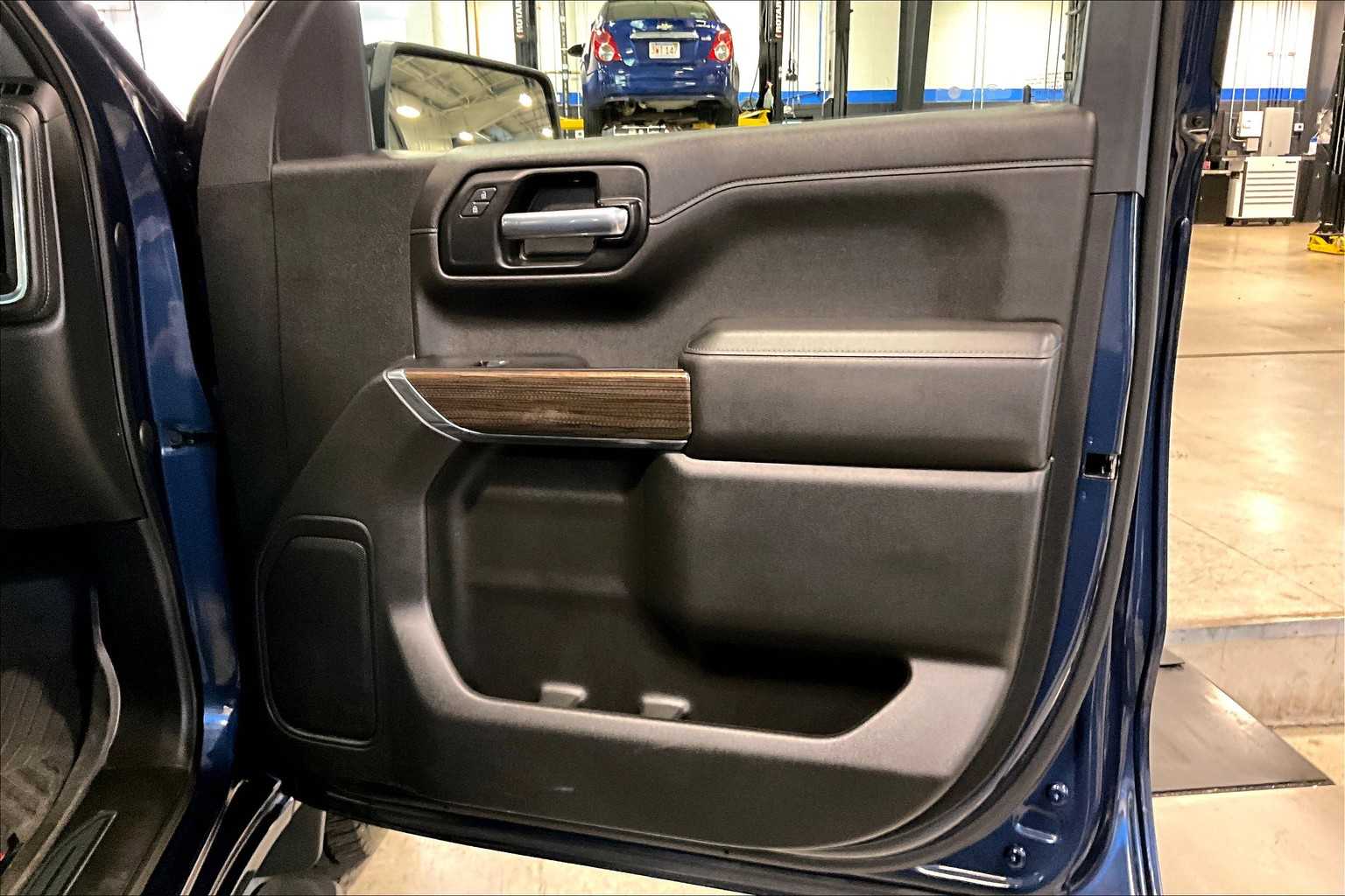 2022 Chevrolet Silverado 1500 LTD RST - Photo 12
