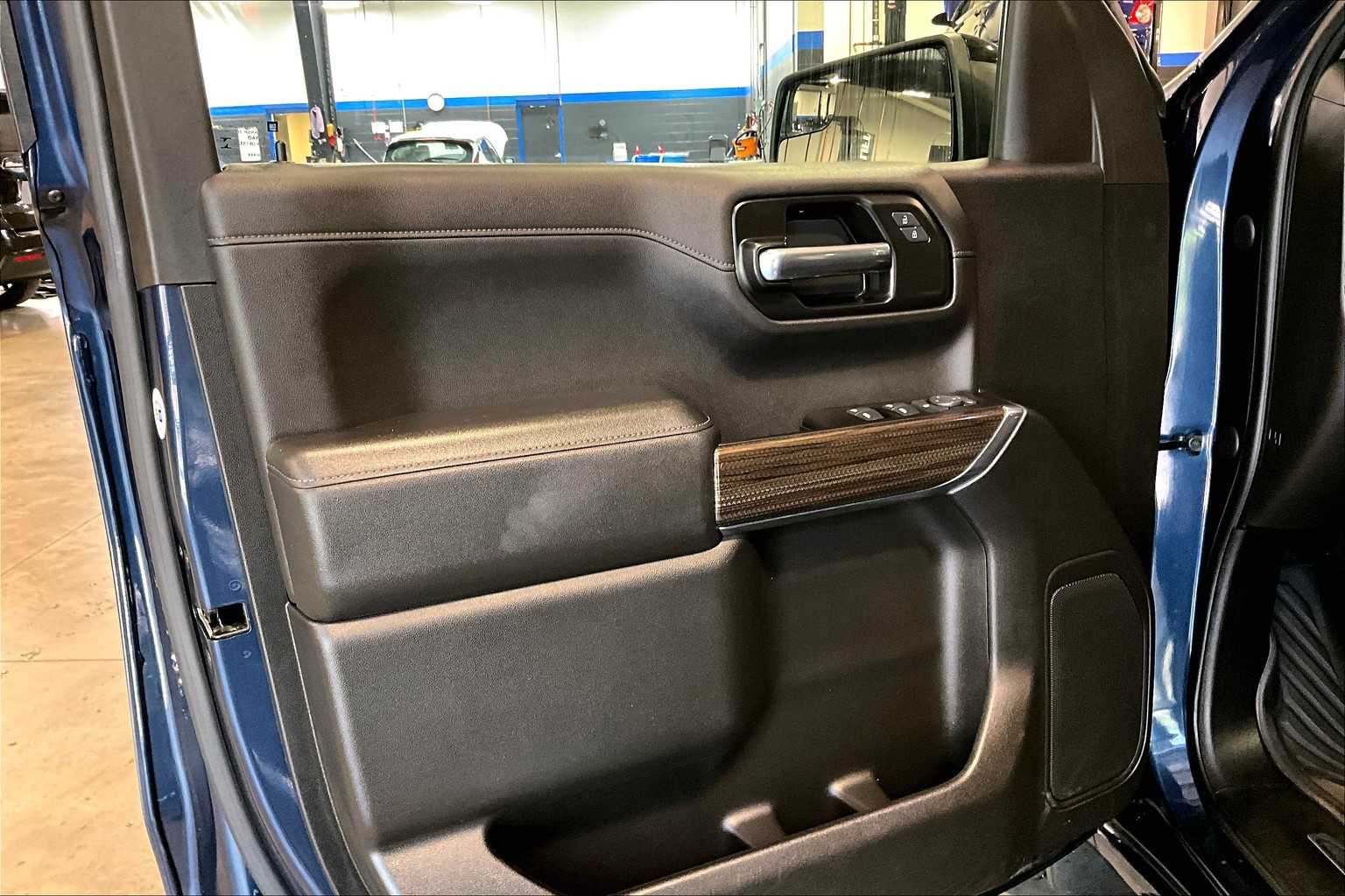 2022 Chevrolet Silverado 1500 LTD RST - Photo 9