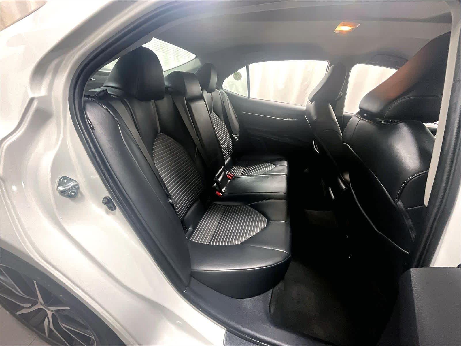 2023 Toyota Camry SE - Photo 16