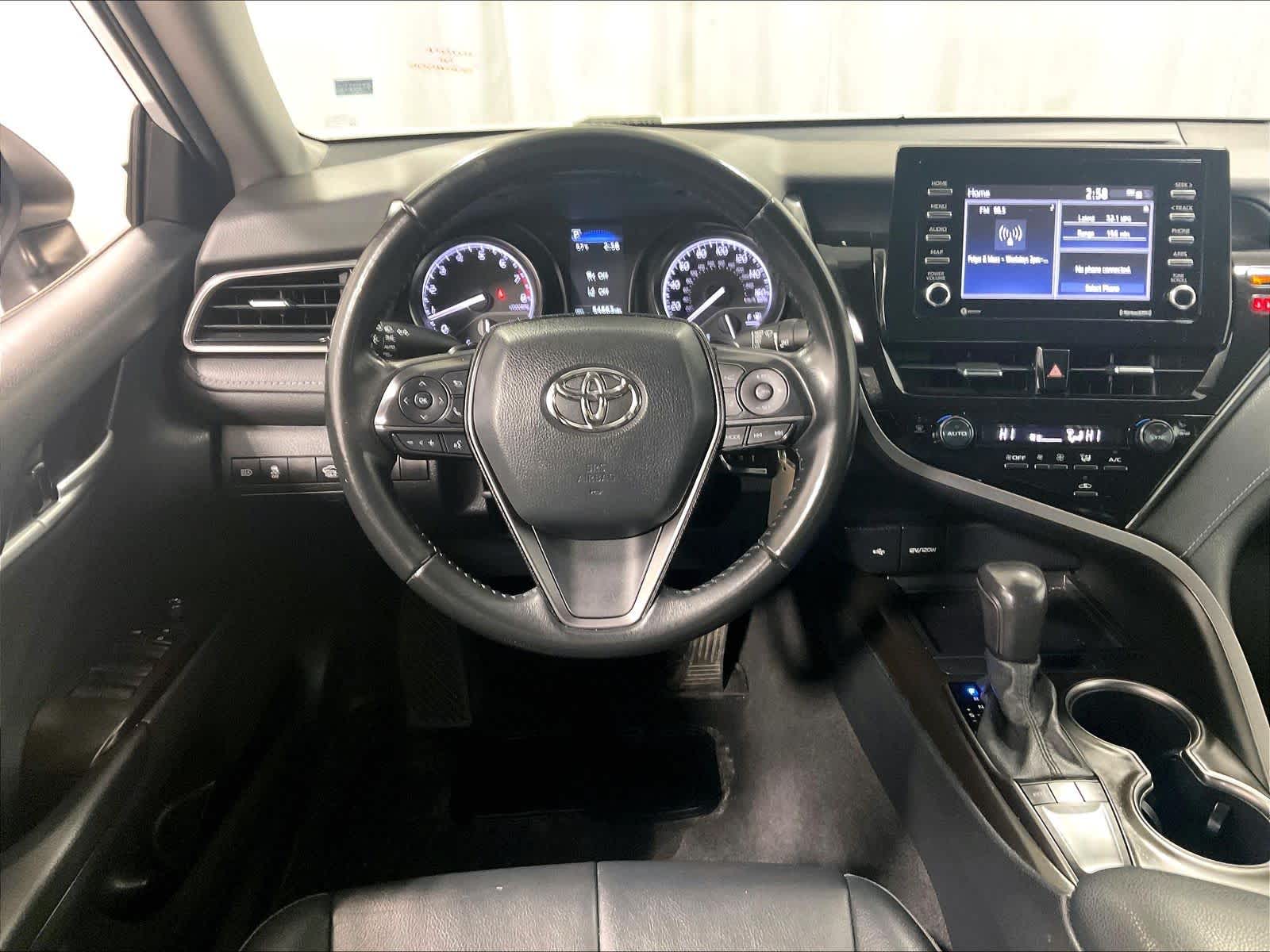 2023 Toyota Camry SE - Photo 17