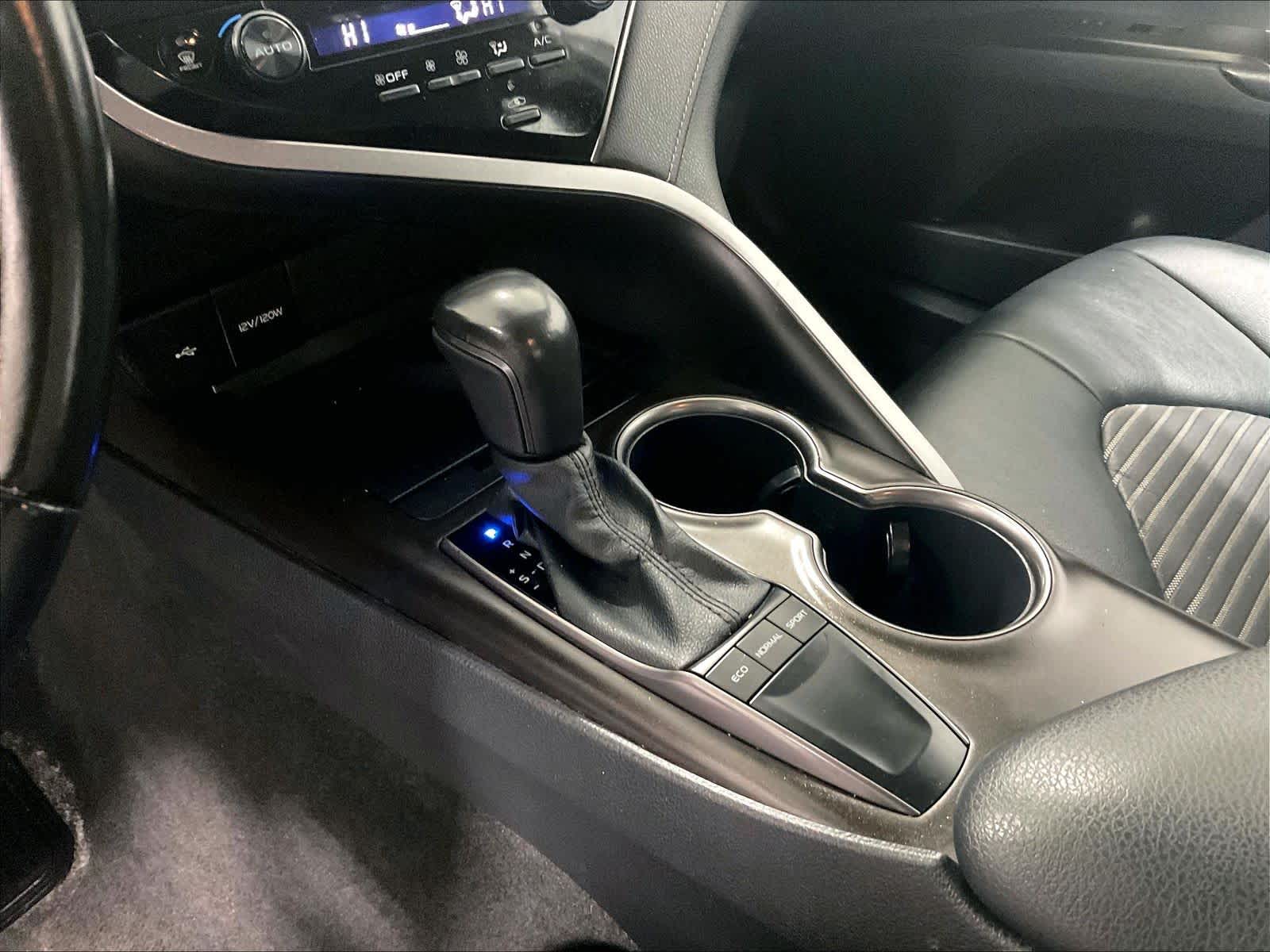 2023 Toyota Camry SE - Photo 20