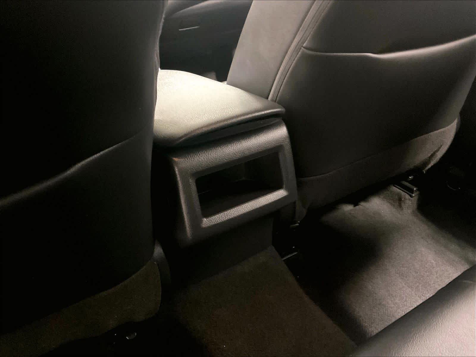 2023 Toyota Camry SE - Photo 27