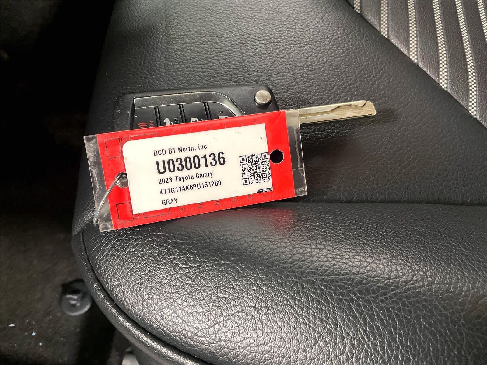 2023 Toyota Camry SE - Photo 30