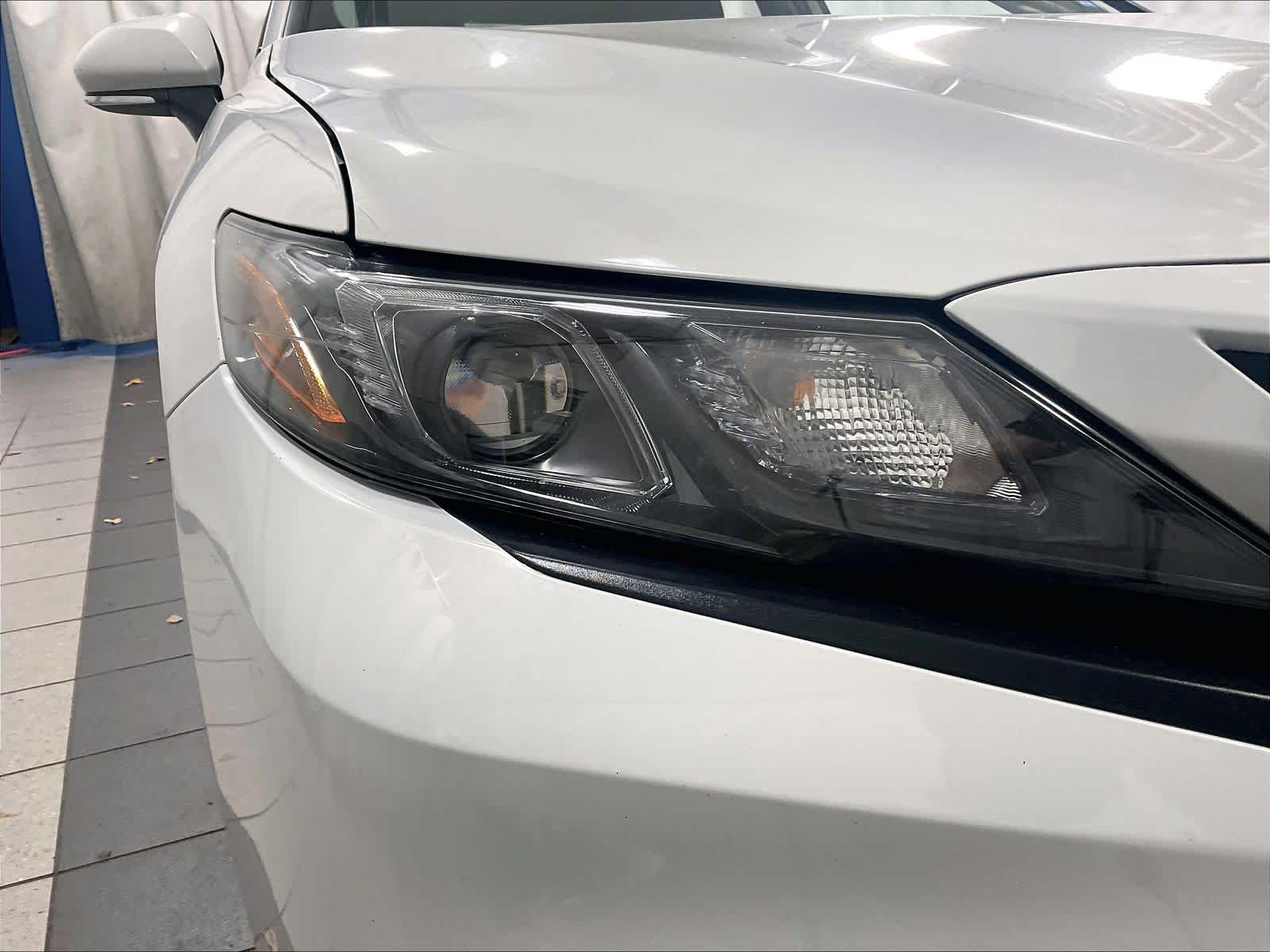 2023 Toyota Camry SE - Photo 32