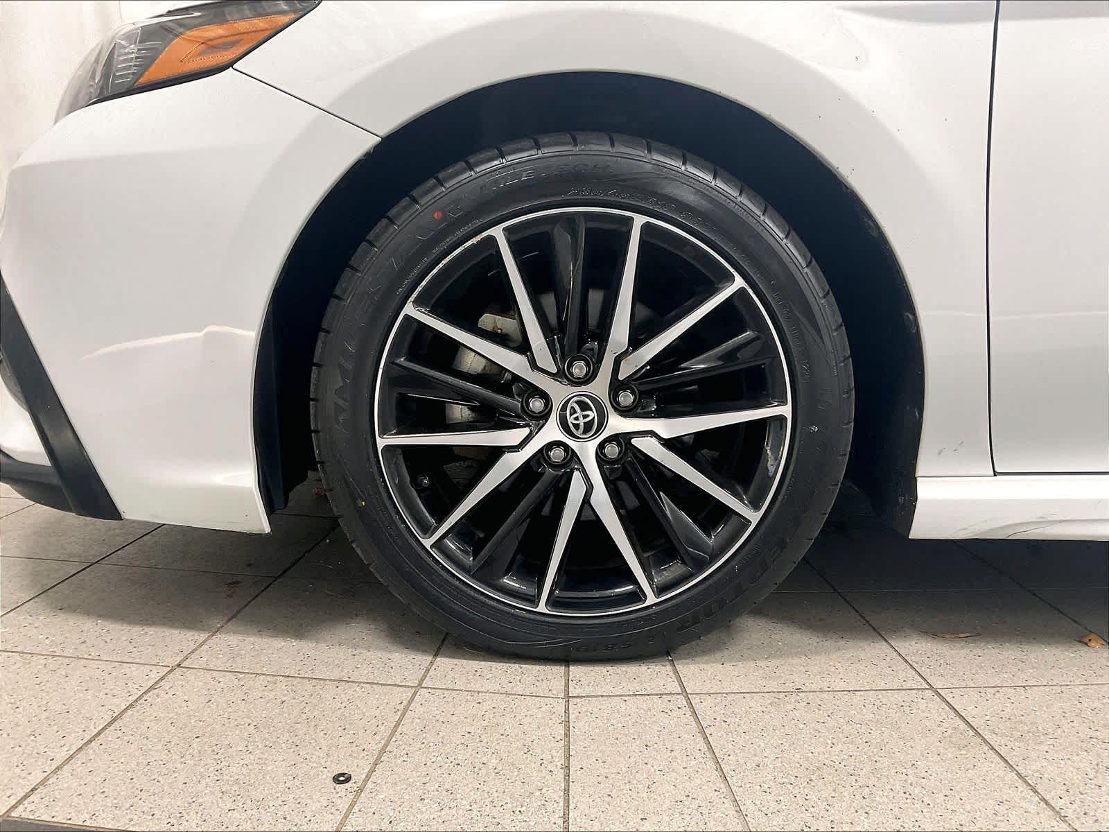 2023 Toyota Camry SE - Photo 7