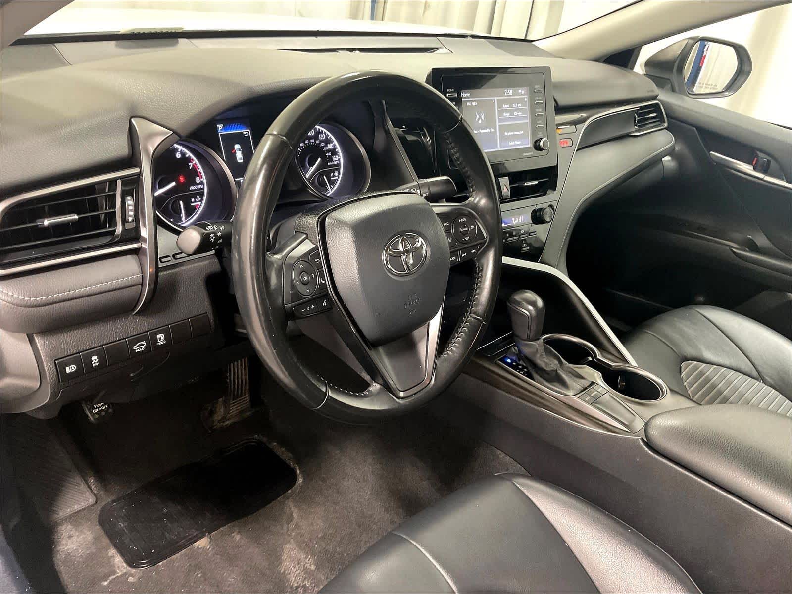 2023 Toyota Camry SE - Photo 8