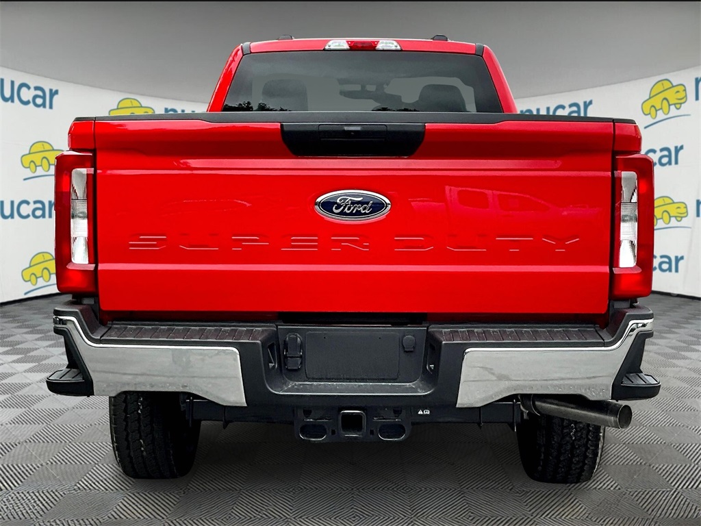 2025 Ford F-350SD XLT - Photo 5