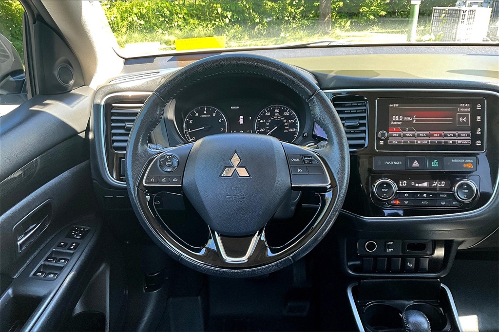 2018 Mitsubishi Outlander SE - Photo 18