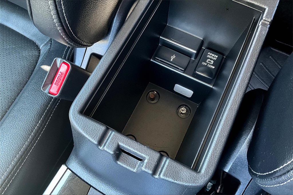 2018 Mitsubishi Outlander SE - Photo 28
