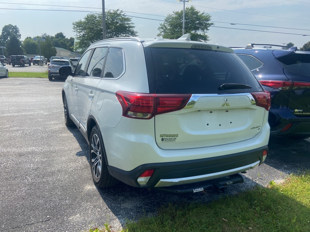 2018 Mitsubishi Outlander SE - Photo 3