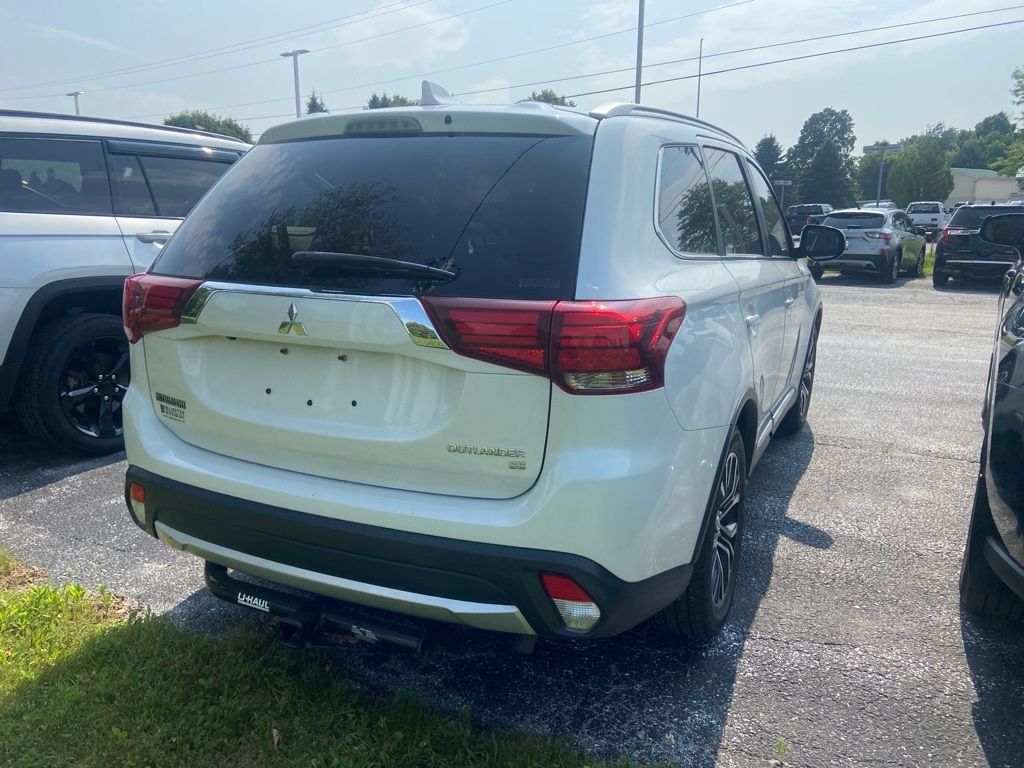 2018 Mitsubishi Outlander SE - Photo 4