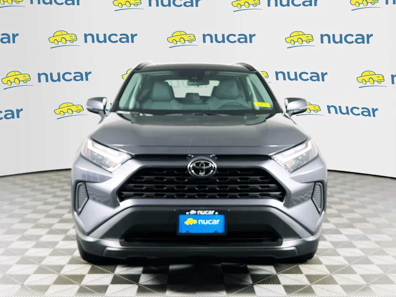 2025 Toyota RAV4 XLE - Photo 2