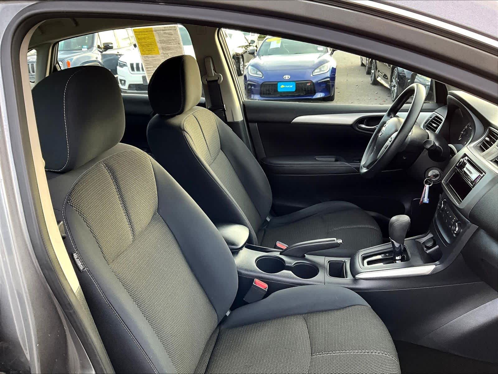 2016 Nissan Sentra S - Photo 11