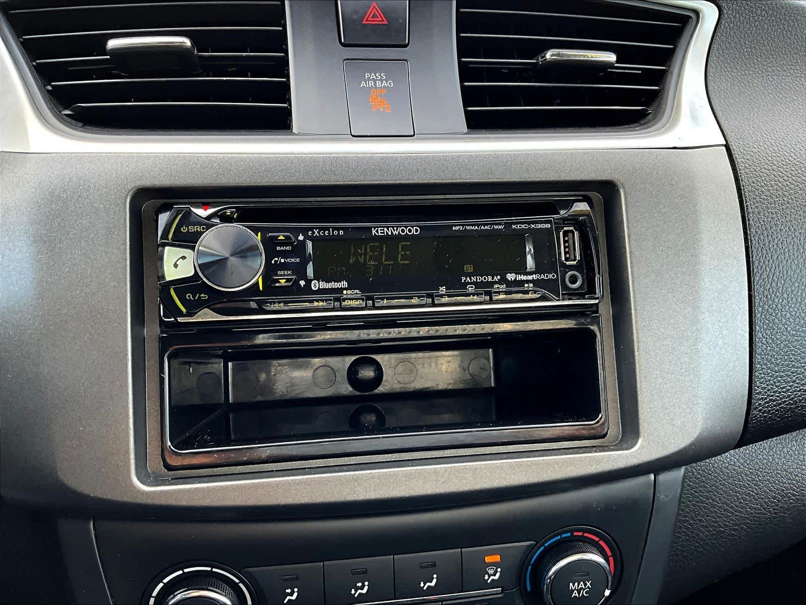 2016 Nissan Sentra S - Photo 19