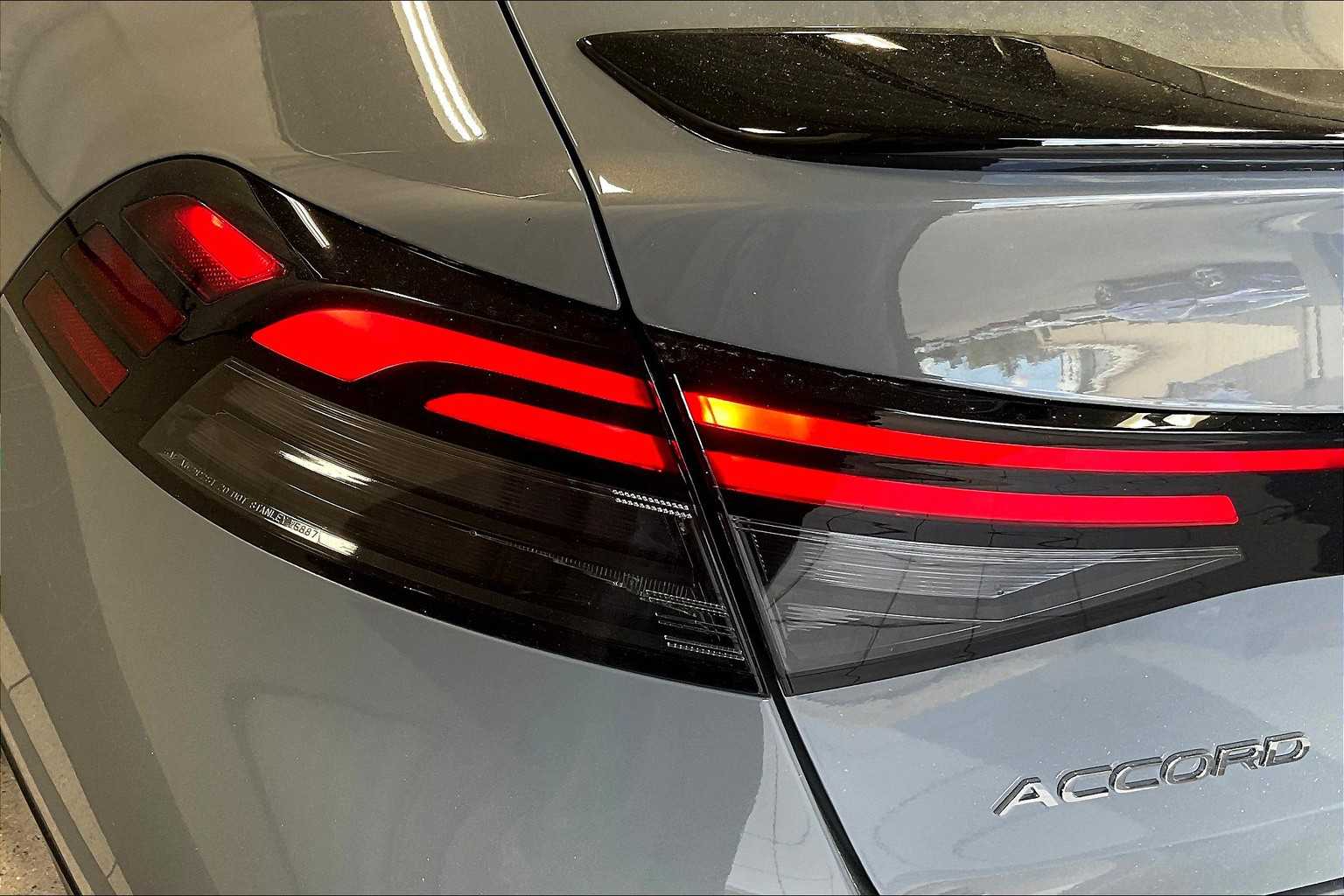 2024 Honda Accord Hybrid Sport-L - Photo 34