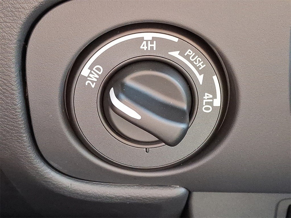 2026 Nissan Frontier PRO-4X - Photo 15