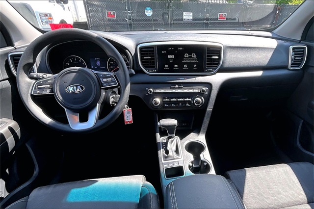 2022 Kia Sportage LX - Photo 16
