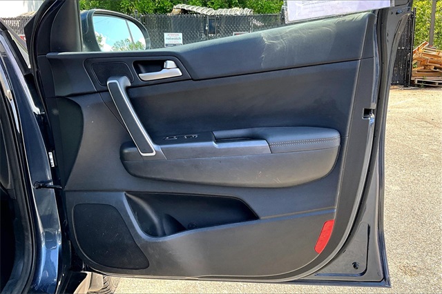2022 Kia Sportage LX - Photo 19