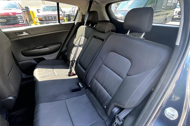 2022 Kia Sportage LX - Photo 21