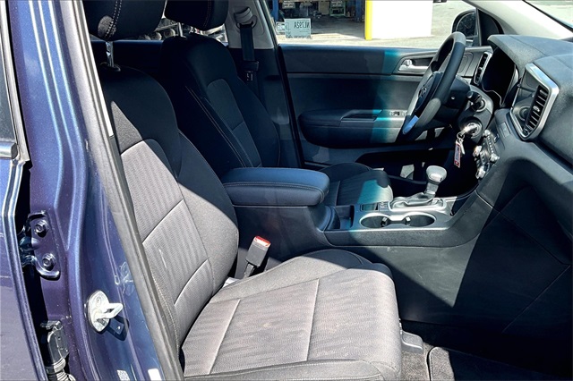2022 Kia Sportage LX - Photo 7