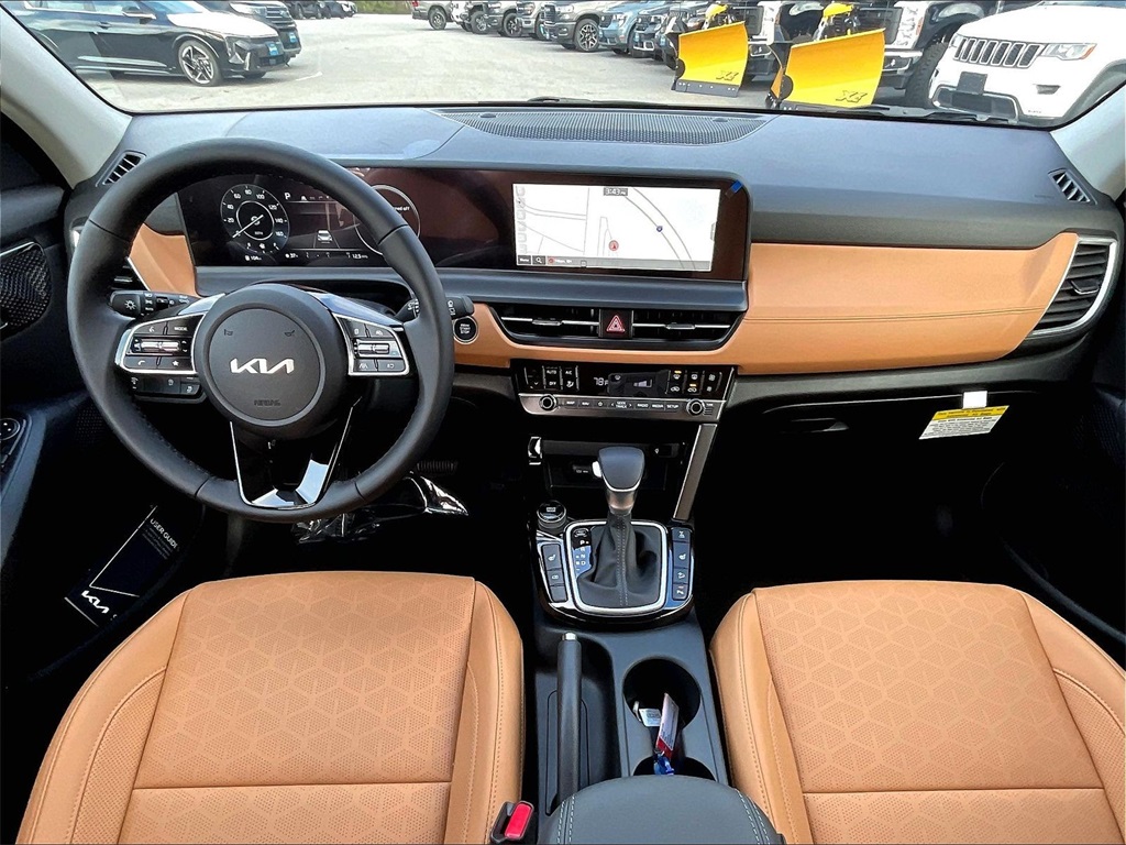 2026 Kia Seltos EX - Photo 12