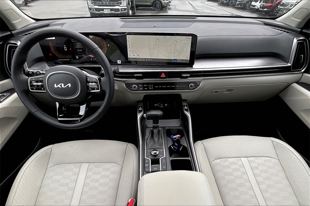 2025 Kia Sorento EX - Photo 12