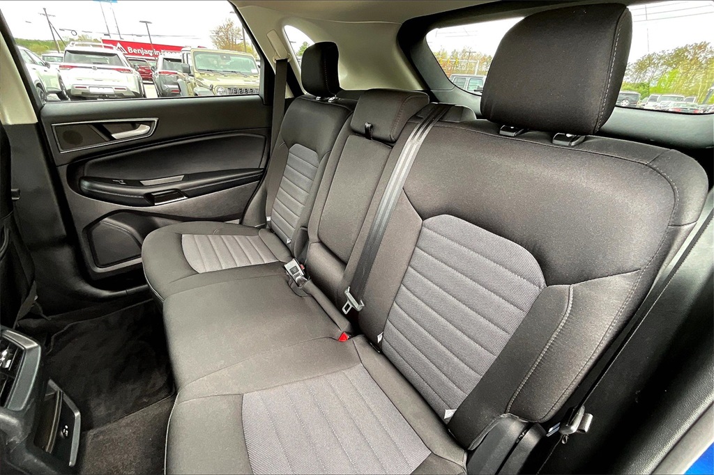 2021 Ford Edge SE - Photo 14