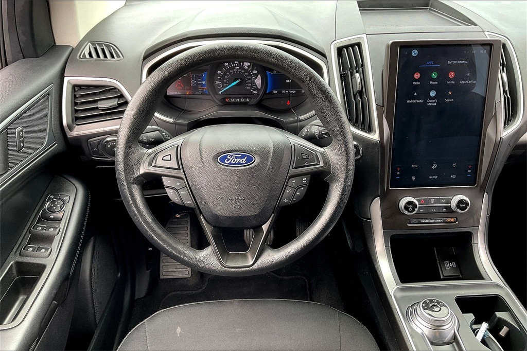 2021 Ford Edge SE - Photo 16