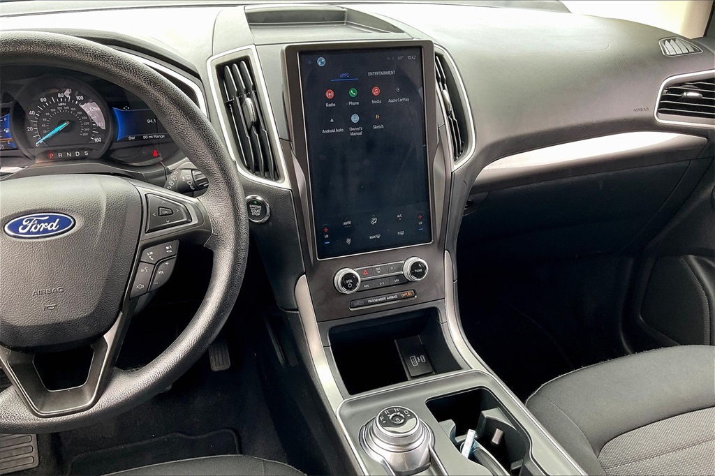 2021 Ford Edge SE - Photo 17