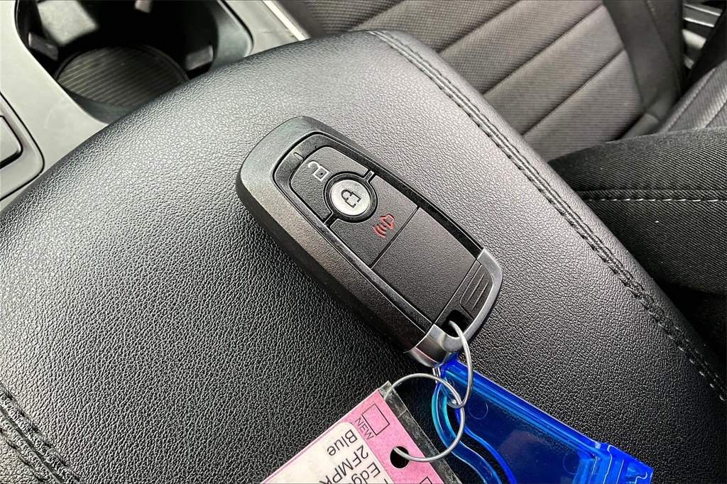 2021 Ford Edge SE - Photo 26