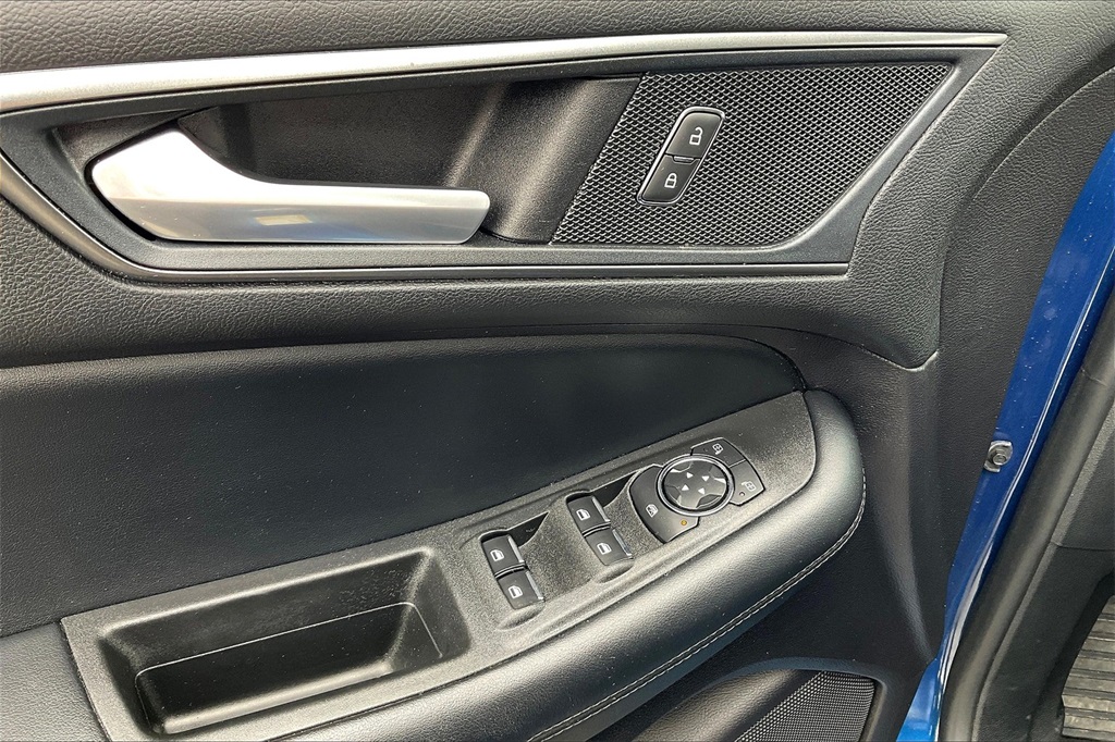 2021 Ford Edge SE - Photo 34