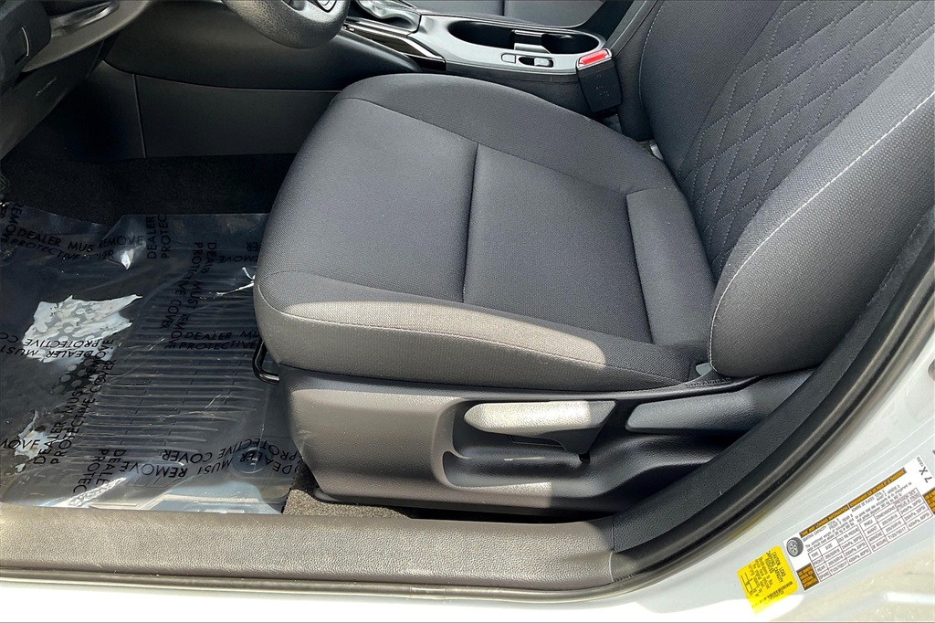 2024 Toyota Corolla  - Photo 32